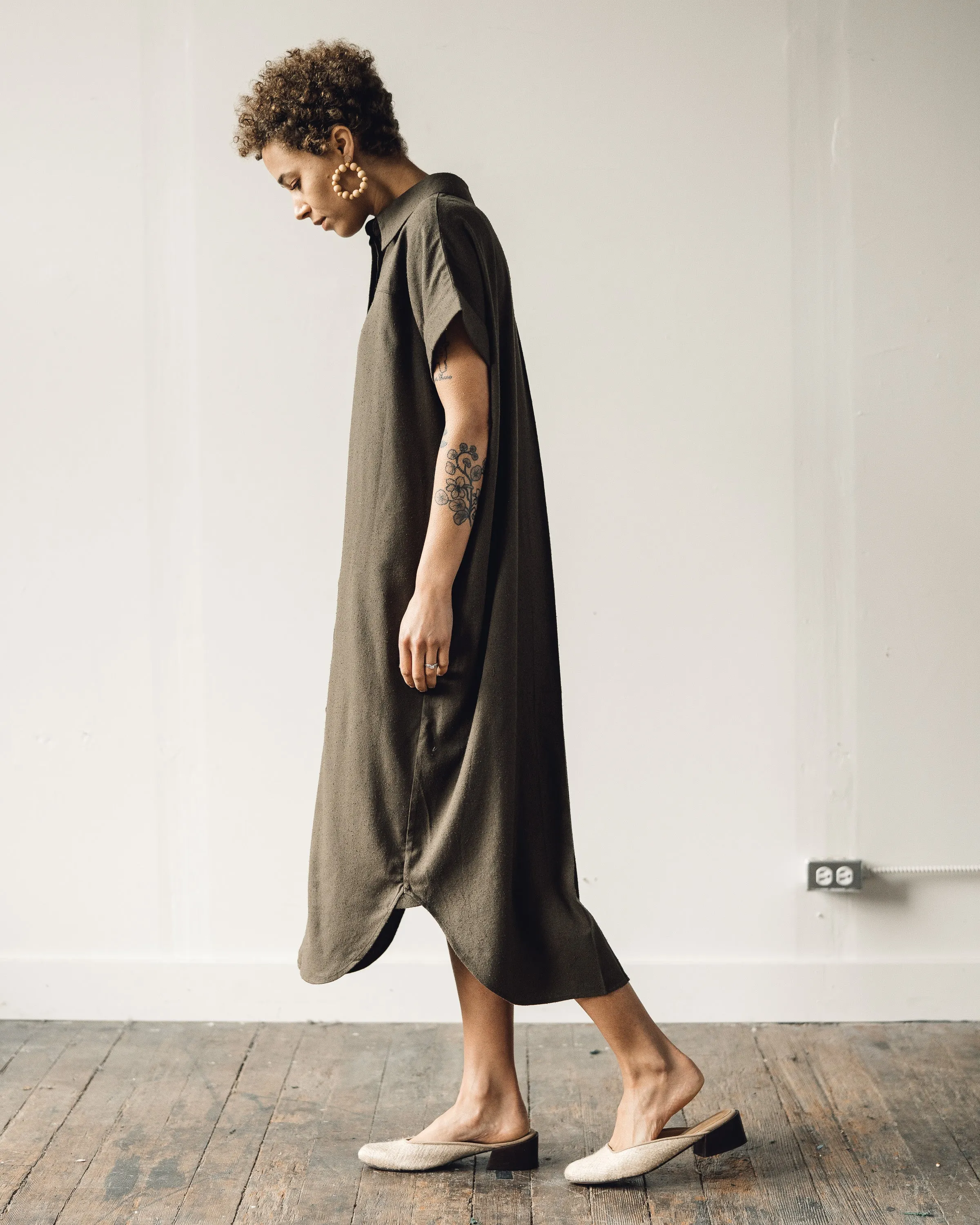 7115 Signature Maxi Shirtdress, Olive