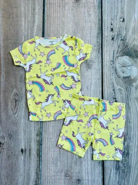 Carter’s size 4T girls unicorn themed pajamas, summer pjs, like new, Kids 4/4T
