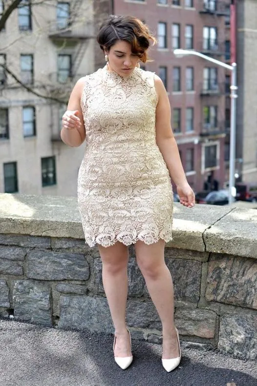 Elegant Short Sheath High Neck Lace Prom Dress