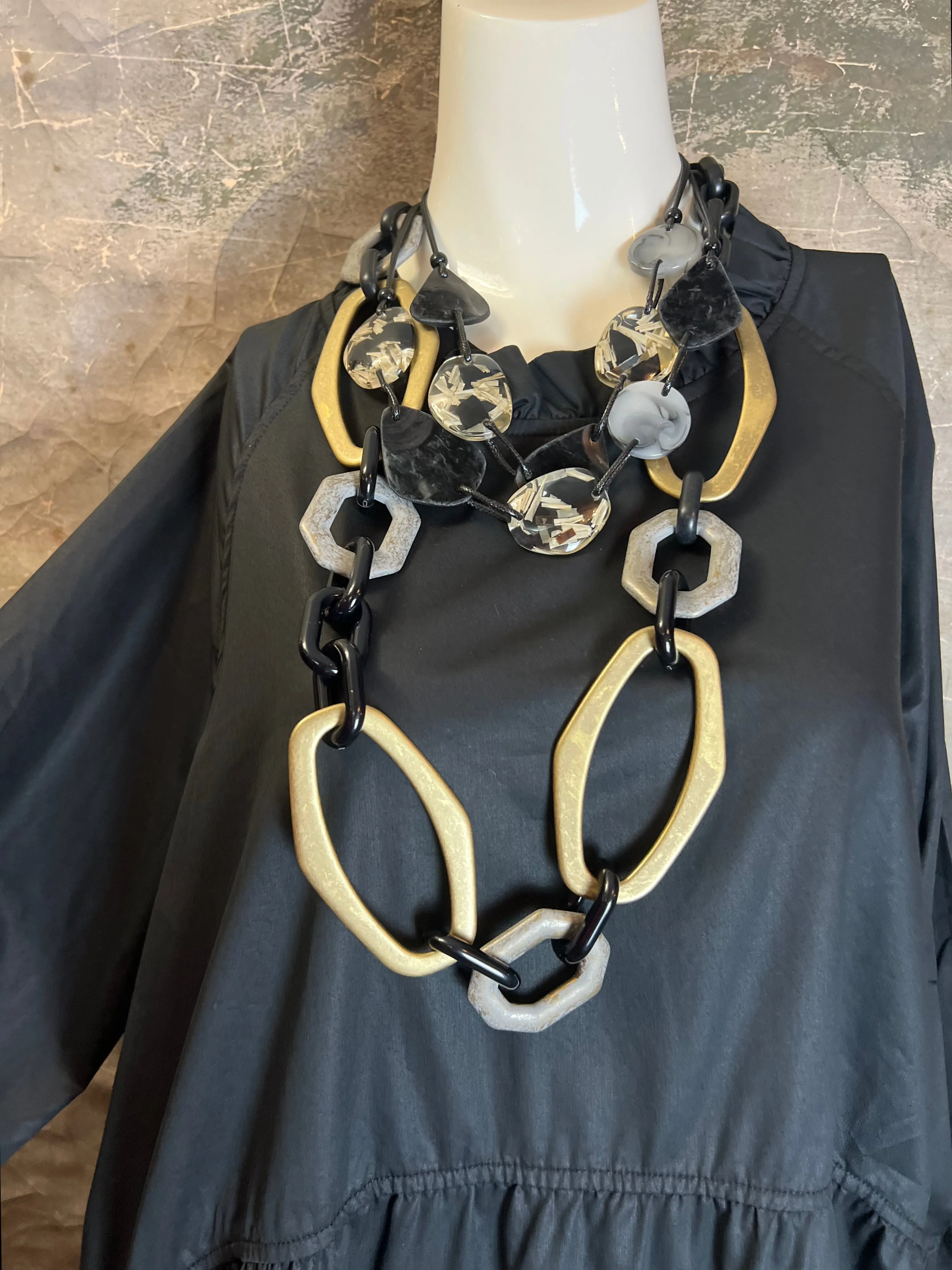 FT1387 Poplin Detail Dress-Black
